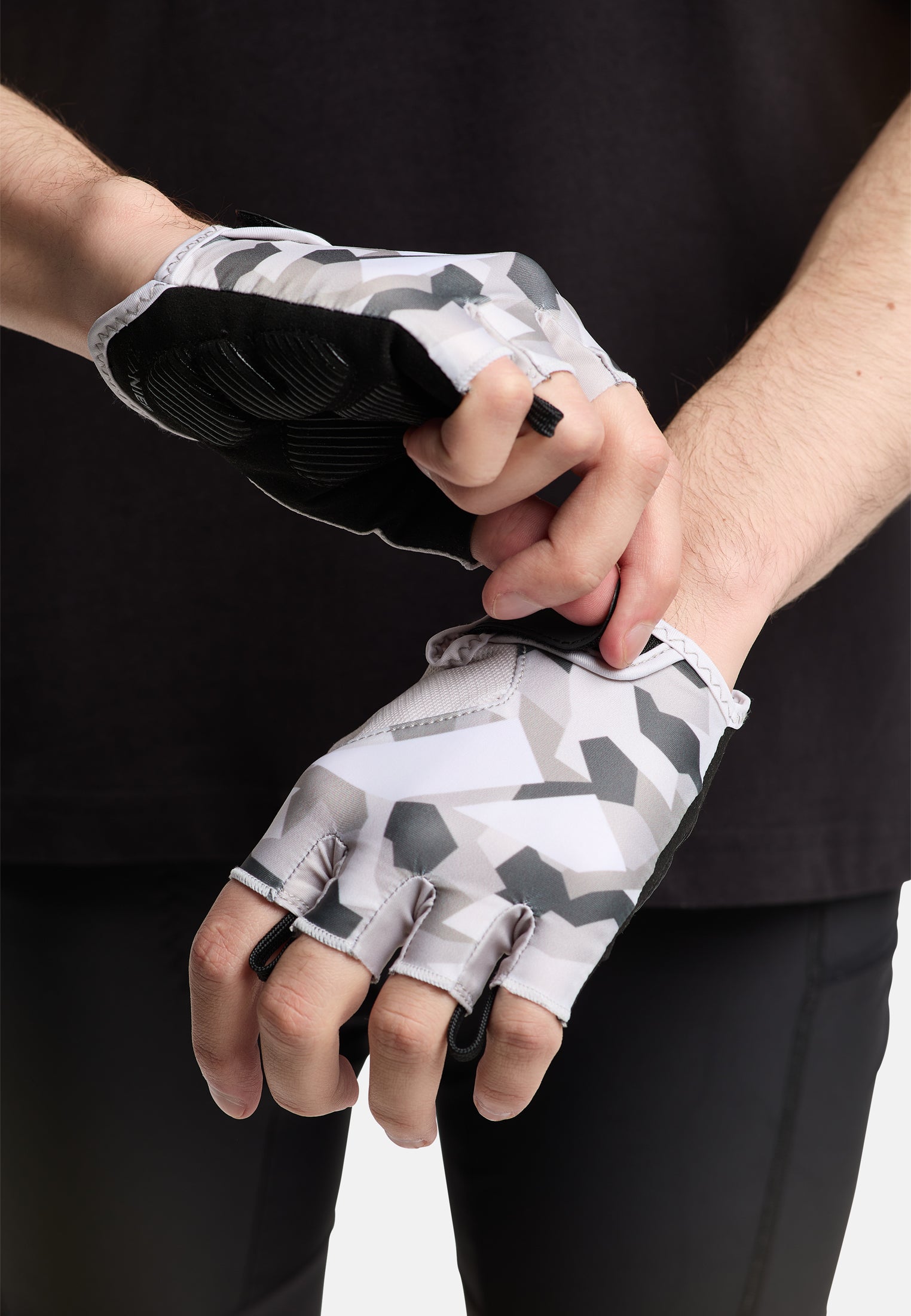 zanier-prolog-rennrad-handschuhe-schwarz-anthrazit image 4