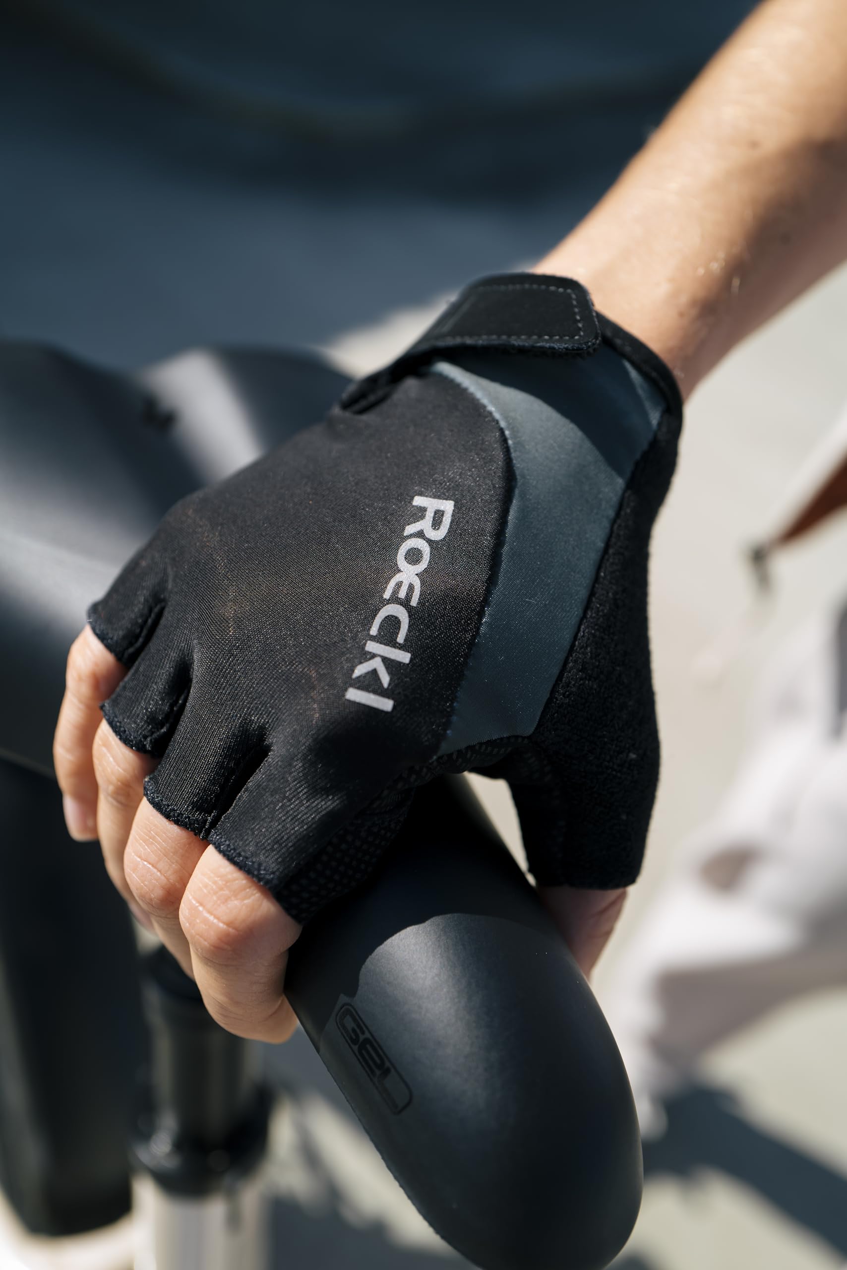 roeckl-basel-2-fahrradhandschuh-schwarz-wei-grip image 6