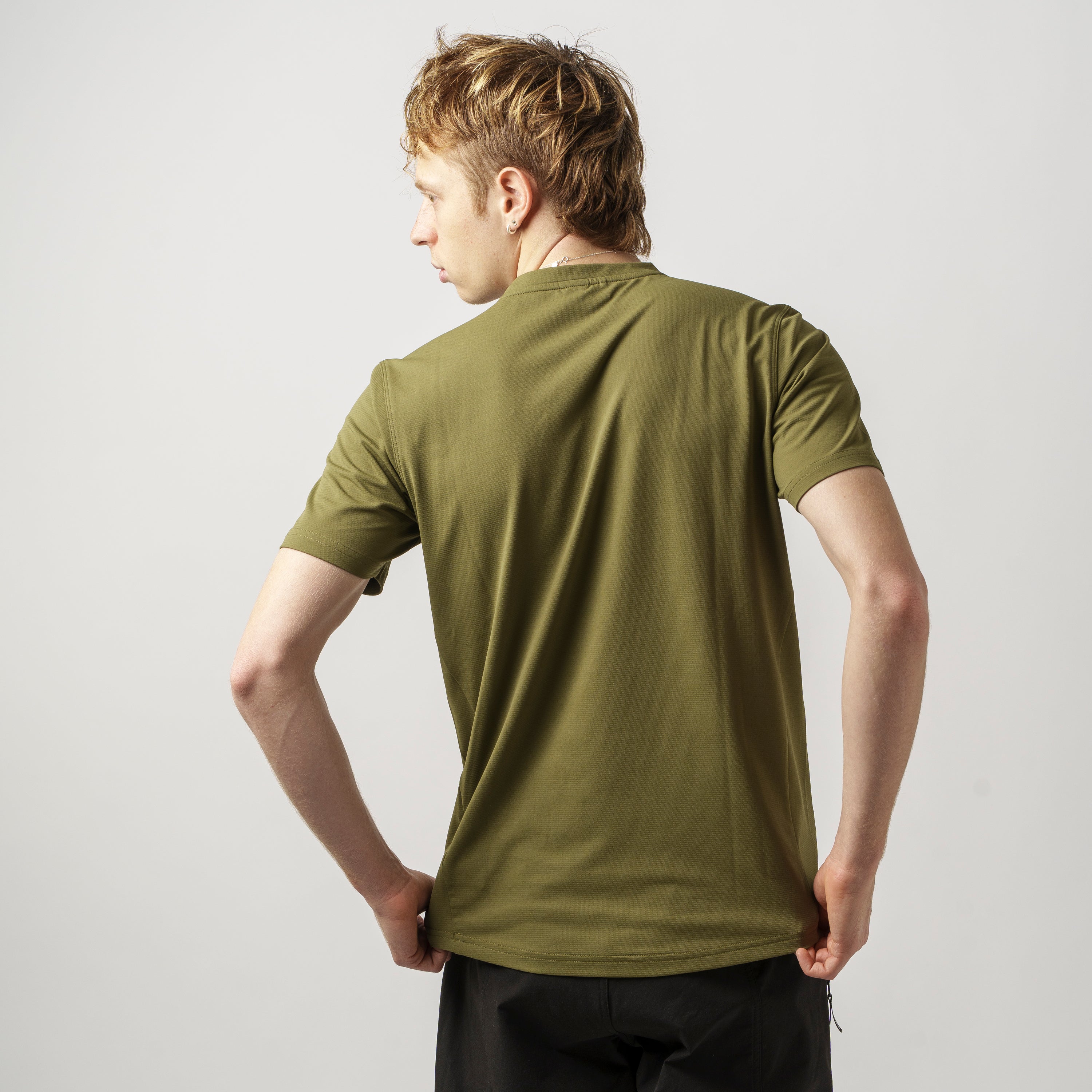 gripgrab-explr-t-shirt-olive-green-funktionsshirt-recycelt image 3