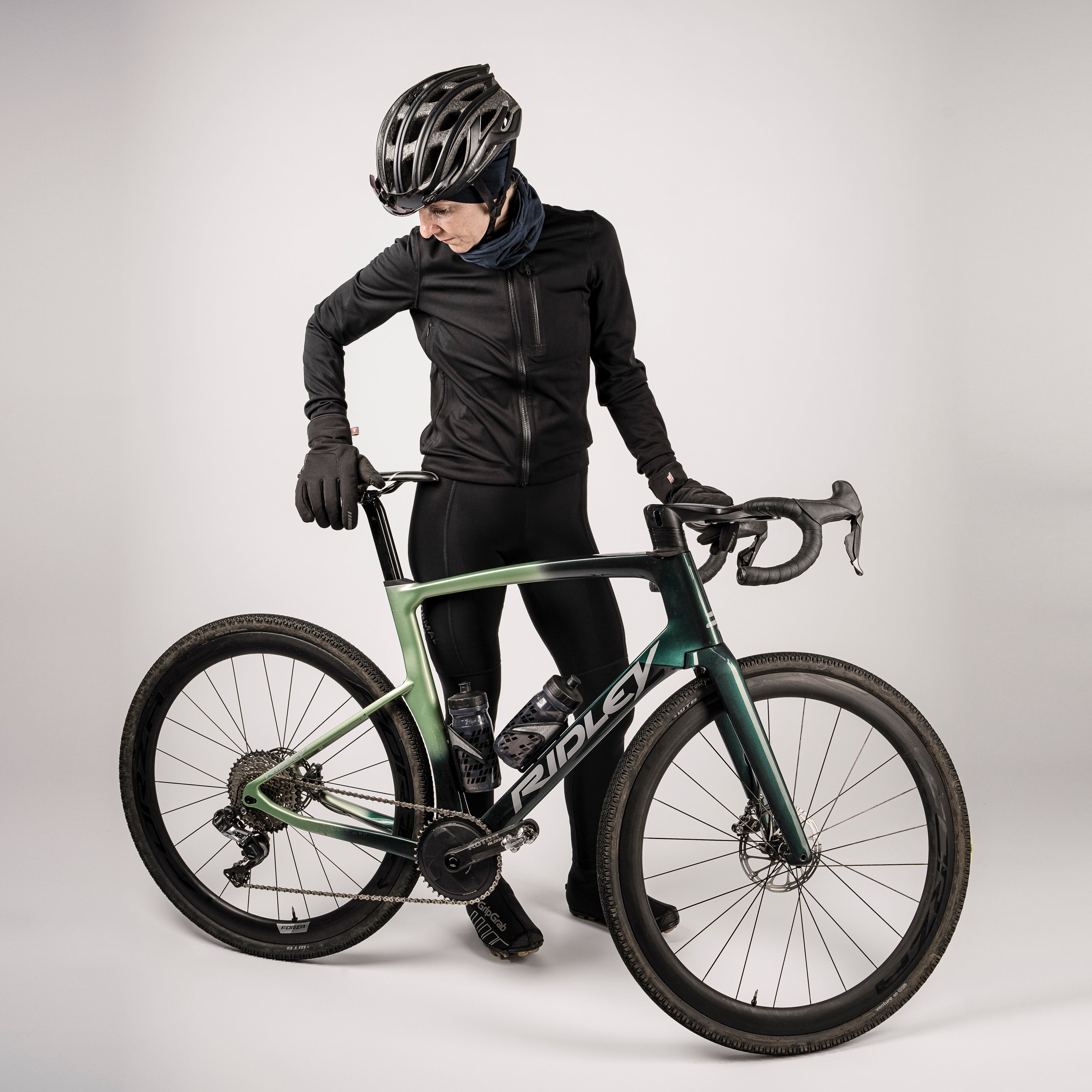 gripgrab-ride-merino-halstuch-grau-schlauchschal image 8