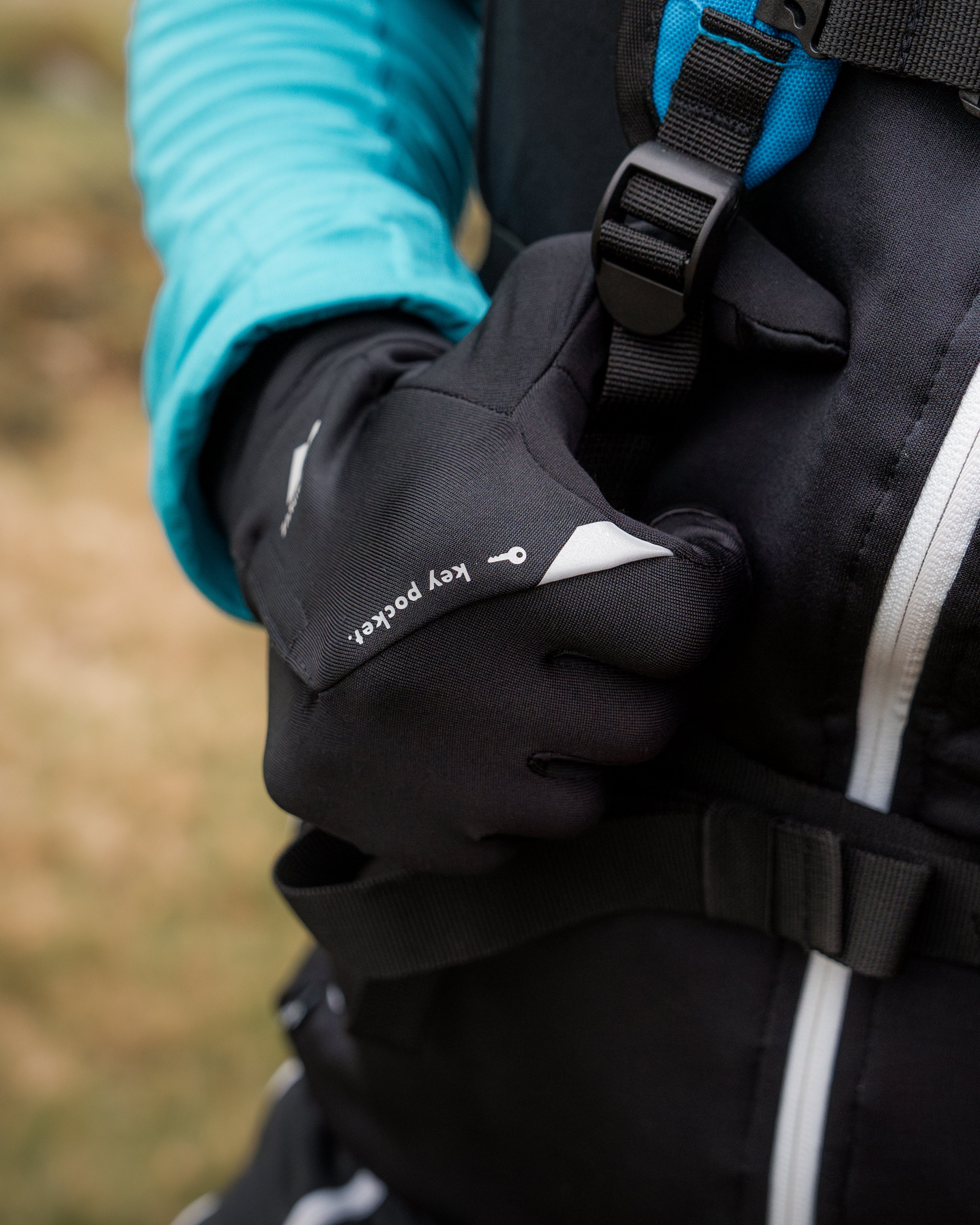 zanier-endurance-laufhandschuhe-schwarz-touch image 7